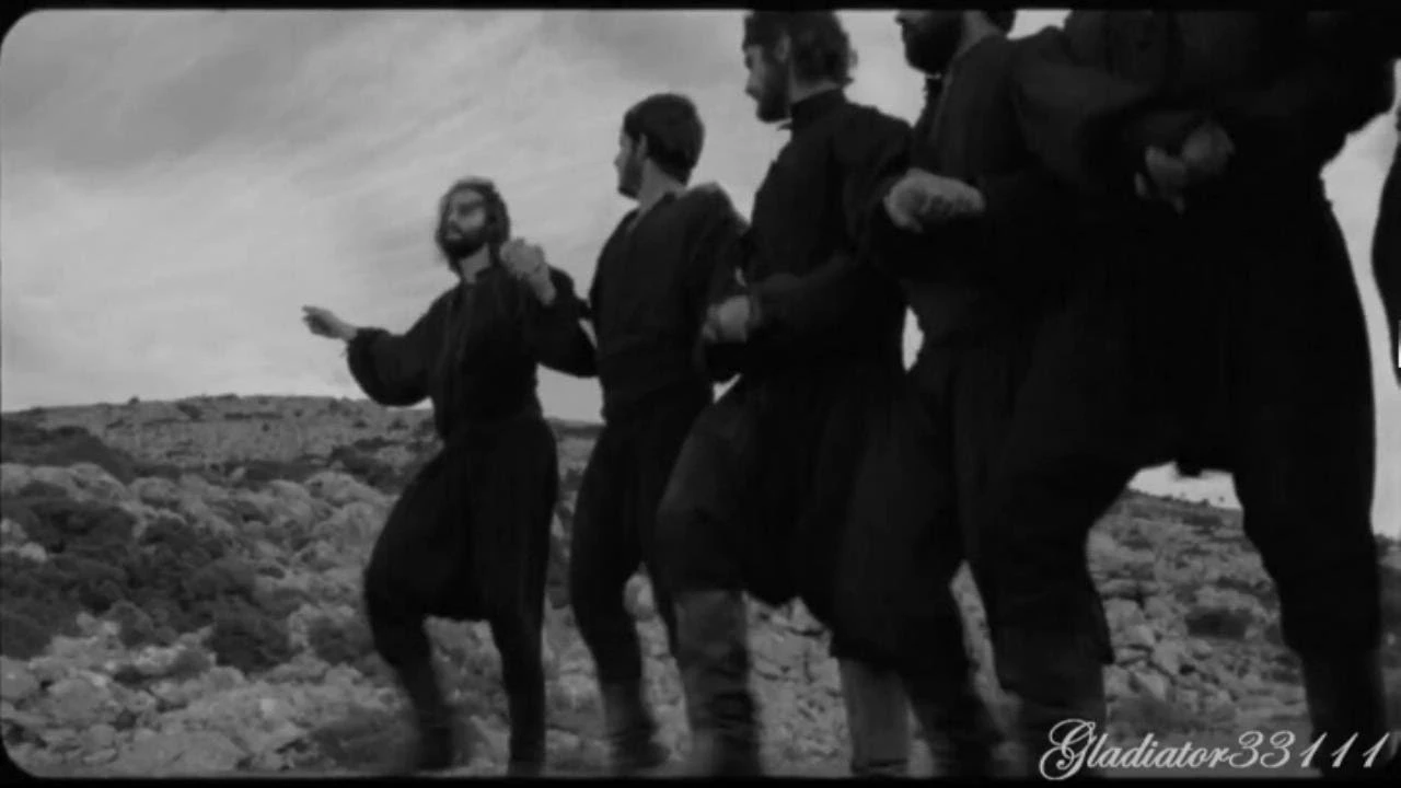 Ο Διγενής ψυχομαχεί – Νίκος Ξυλούρης – Μ’ αυτά τα τραγούδια πρέπει να μεγαλώνουμε τα Ελληνόπουλα (βίντεο)